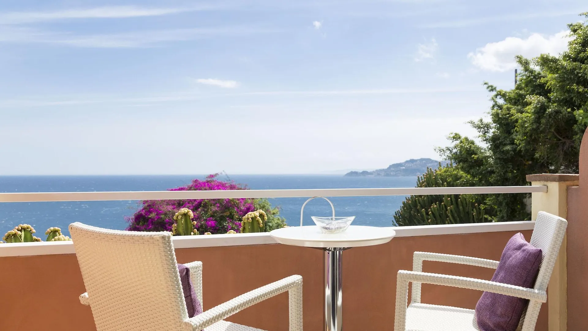 Crystal Sea Hotel Forza d'Agro
