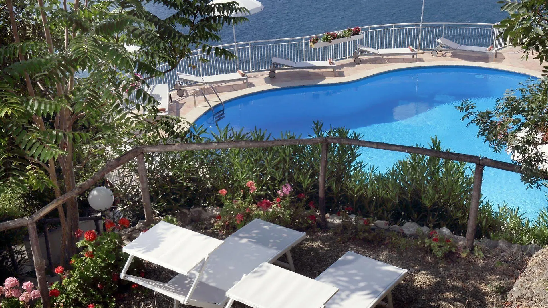 Crystal Sea Hotel Forza d'Agro