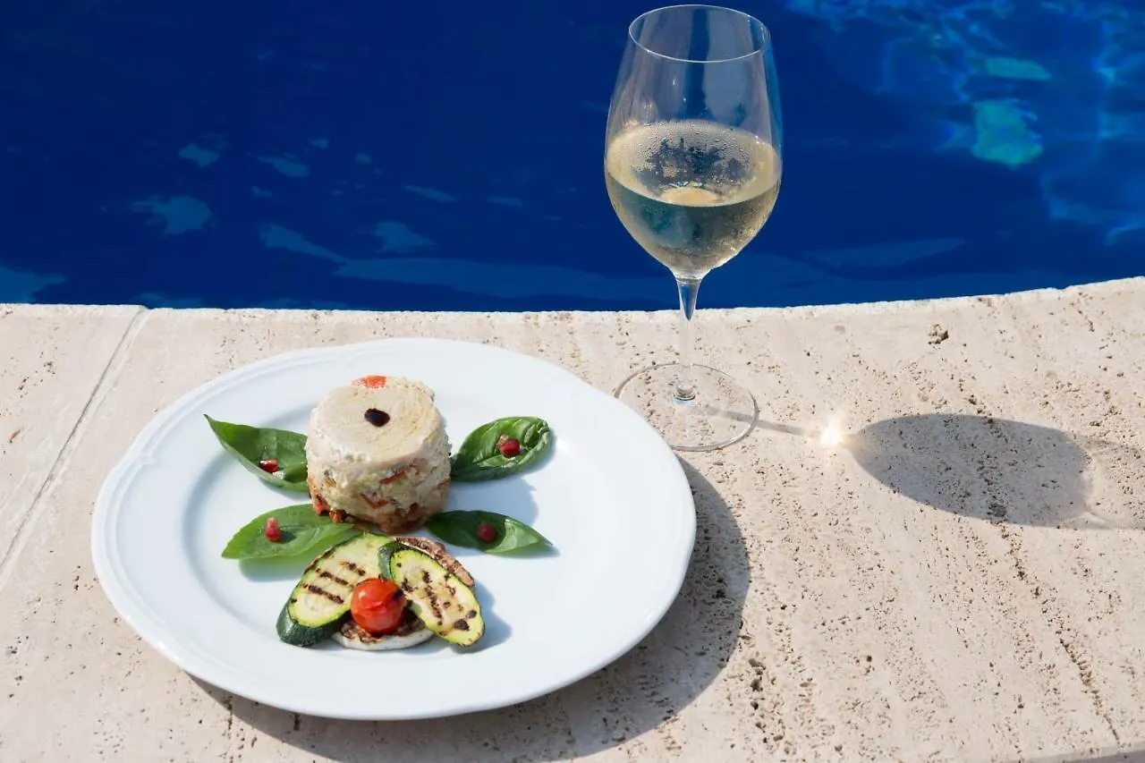 Crystal Sea Hotel Forza dʼAgro