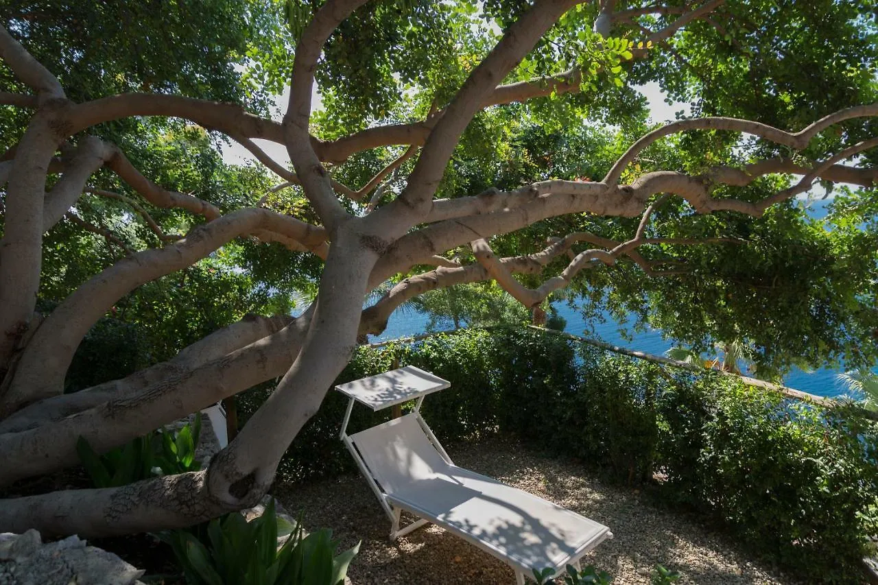 Crystal Sea Hotel Forza d'Agro